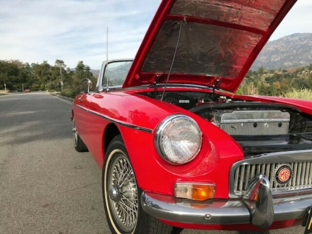 MG MGB 1963 image number 21