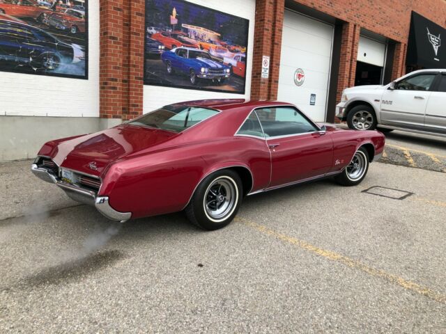 Buick Riviera 1966 image number 4