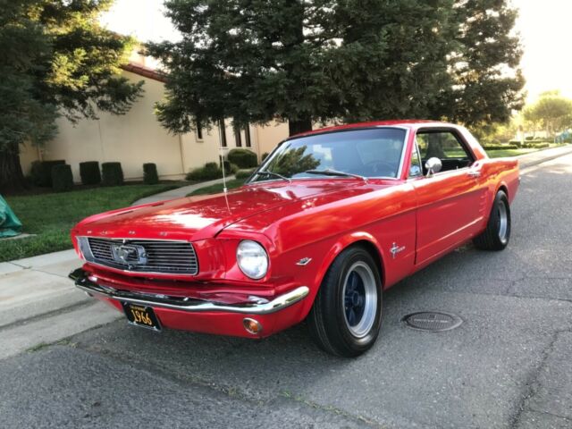 Ford Mustang 1966 image number 0