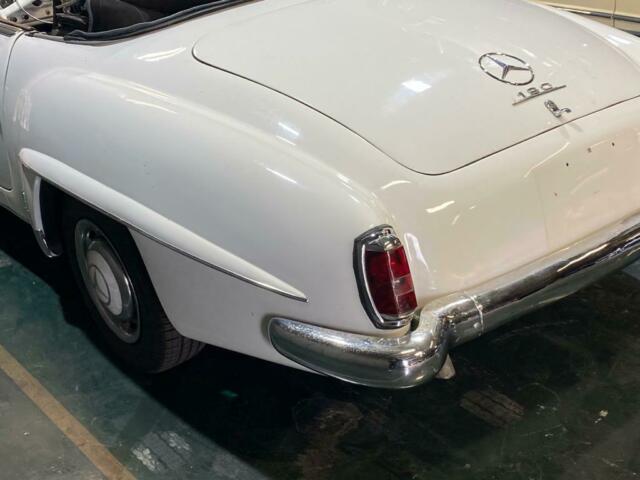 Mercedes-Benz SL-Class 1958 image number 18