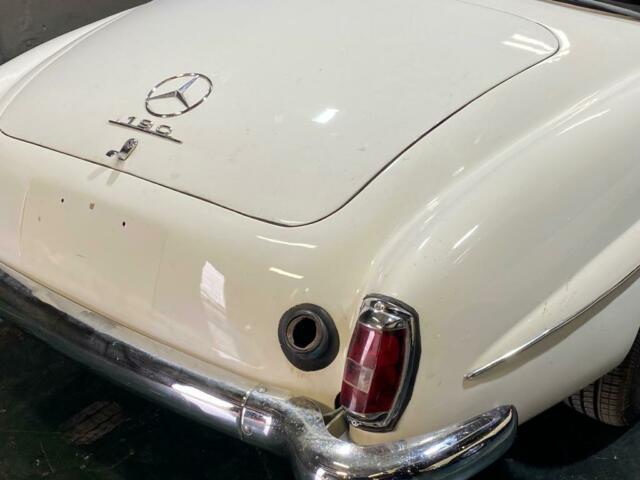 Mercedes-Benz SL-Class 1958 image number 19