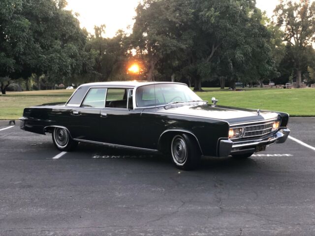 Chrysler Imperial 1966 image number 15