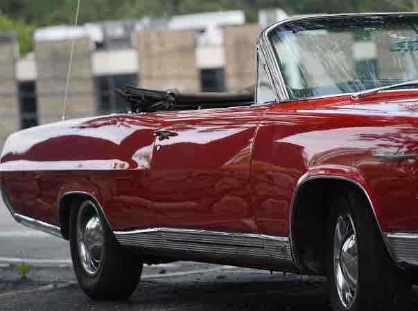 Pontiac Bonneville 1964 image number 12