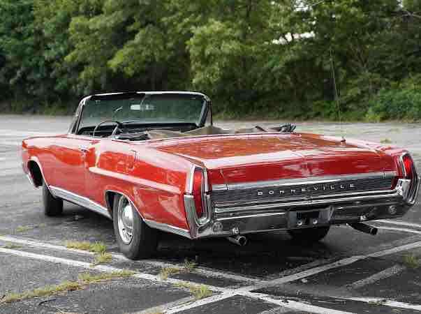 Pontiac Bonneville 1964 image number 25