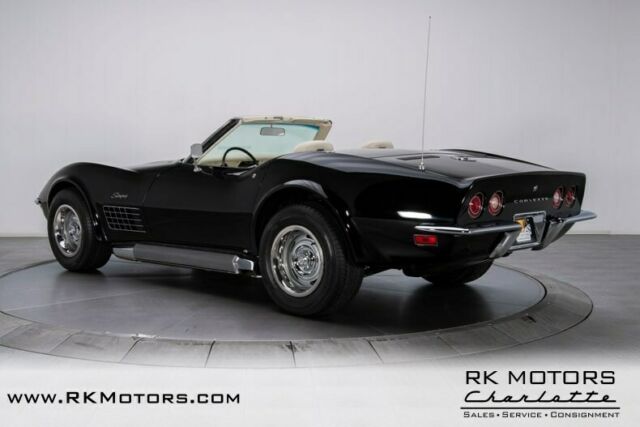 Chevrolet Corvette 1971 image number 37