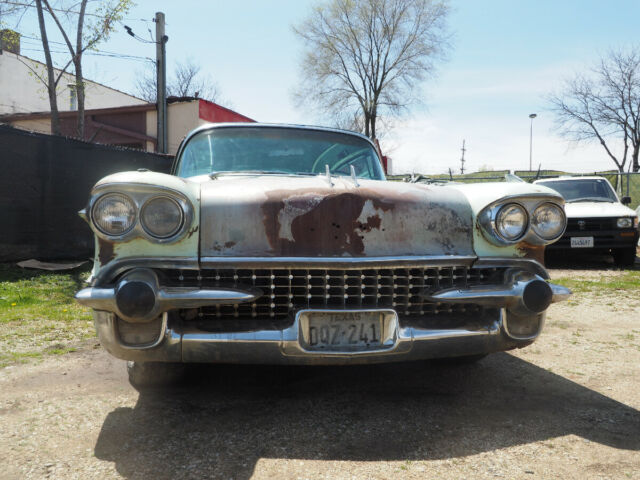 Cadillac Fleetwood 1958 image number 2