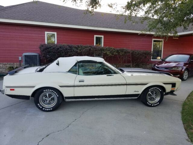 Ford Mustang 1973 image number 7