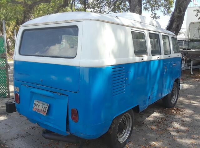 Volkswagen Bus/Vanagon 1965 image number 20