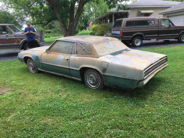 Ford Thunderbird Hardtop 1967 image number 8