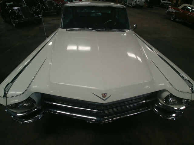 Cadillac DeVille 1963 image number 28