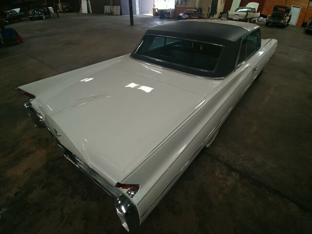 Cadillac DeVille 1963 image number 32