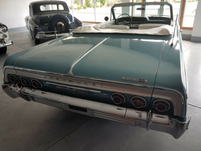 Chevrolet Impala 1964 image number 21