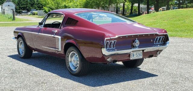 Ford Mustang 1968 image number 2