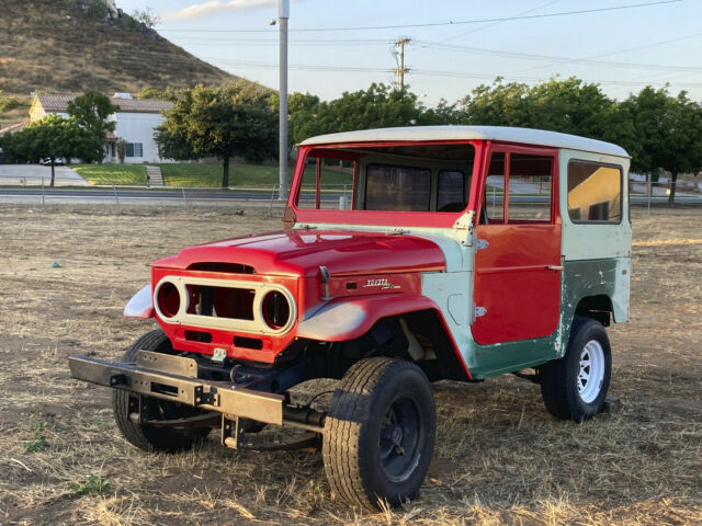 Toyota FJ Cruiser 1972 image number 1