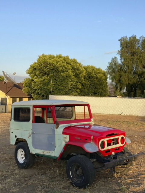 Toyota FJ Cruiser 1972 image number 31