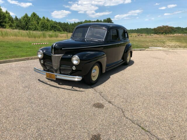 Ford Super Deluxe 1941 image number 10