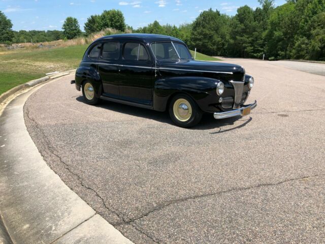 Ford Super Deluxe 1941 image number 9