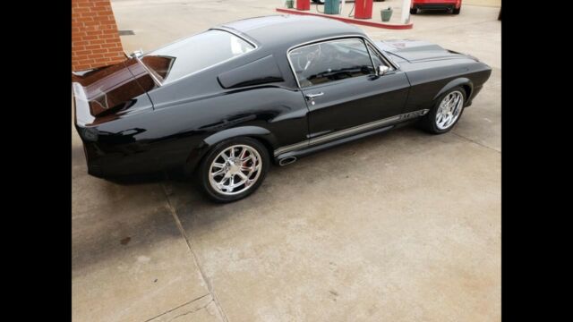 Ford Mustang 1967 image number 14