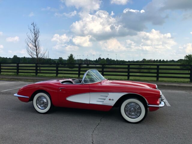 Chevrolet Corvette 1958 image number 2