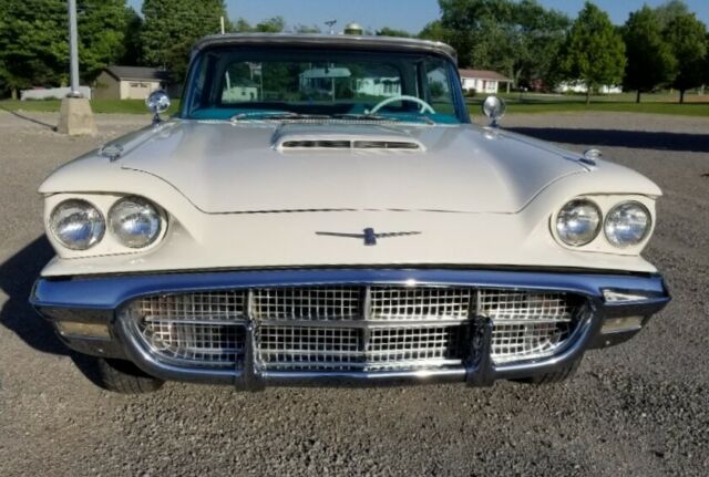 Ford Thunderbird 1960 image number 28