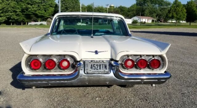 Ford Thunderbird 1960 image number 5