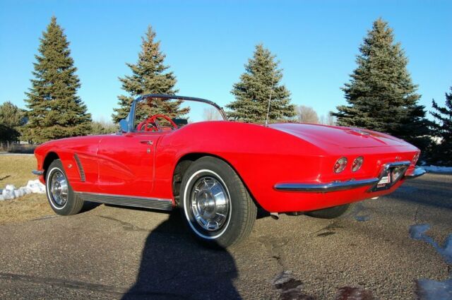 Chevrolet Corvette 1962 image number 7