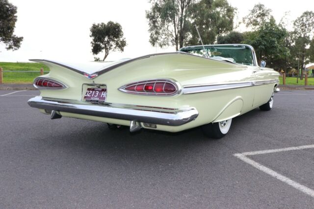 Chevrolet Impala 1959 image number 28