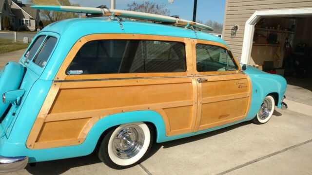 Ford Country Squire 1951 image number 20