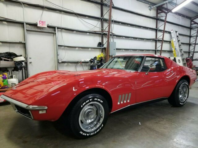 Chevrolet Corvette 1968 image number 0