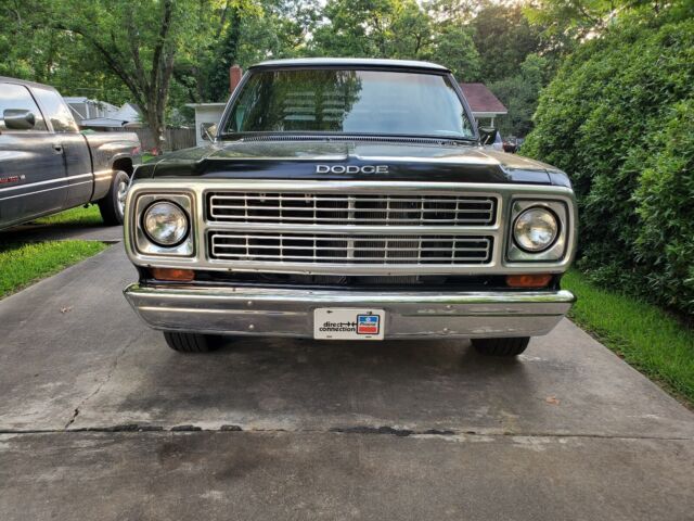 Dodge D150 1979 image number 1