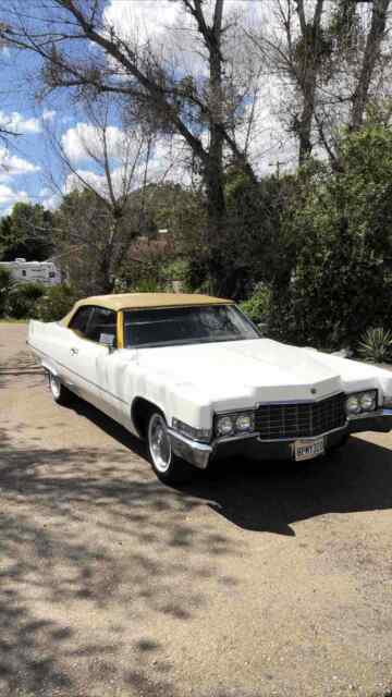 Cadillac DeVille Coupe 1969 image number 13