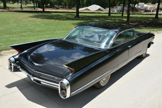 Cadillac DeVille 1960 image number 23