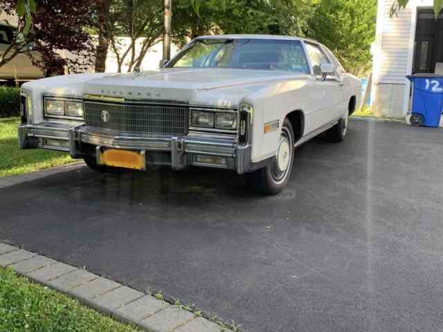 Cadillac Biarritz 1977 image number 0