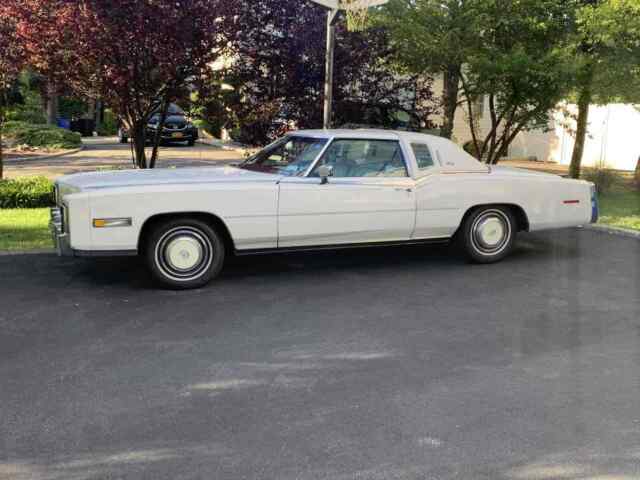 Cadillac Biarritz 1977 image number 2