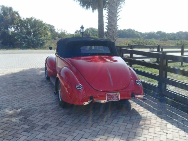 Ford Deluxe 1940 image number 5