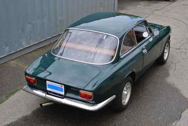 Alfa Romeo GT Junior 1971 image number 14