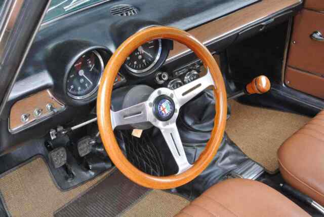 Alfa Romeo GT Junior 1971 image number 19