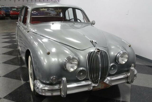 Jaguar Mark II 1960 image number 18