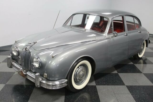 Jaguar Mark II 1960 image number 22