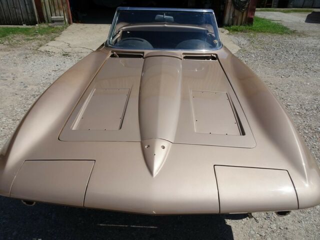 Chevrolet Corvette 1963 image number 29