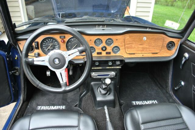 Triumph TR-6 1973 image number 27