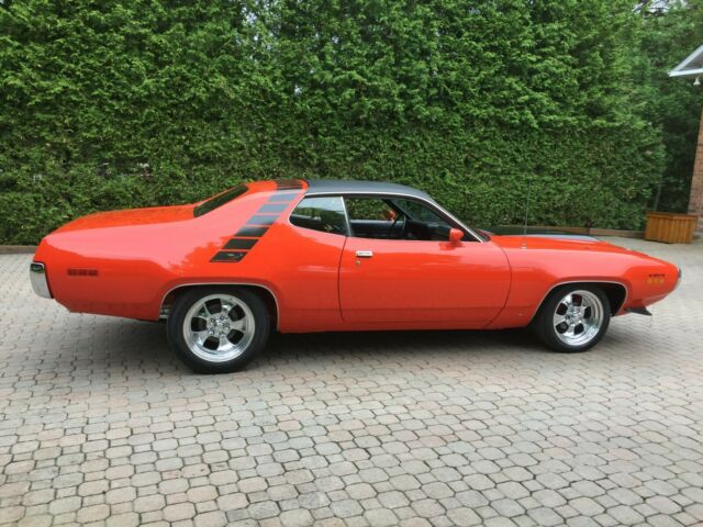 Plymouth Road Runner 1971 image number 1