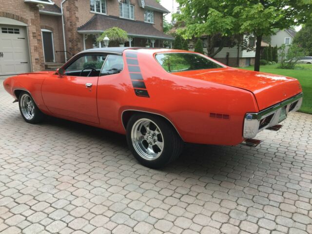 Plymouth Road Runner 1971 image number 25