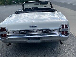 Ford Galaxie 1968 image number 6