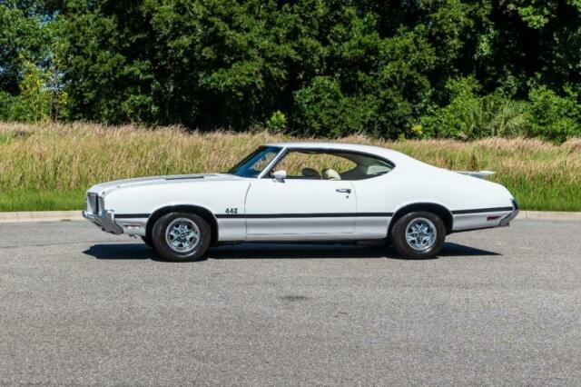 Oldsmobile 442 1971 image number 1