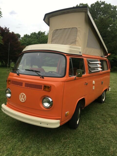 Volkswagen Bus/Vanagon 1974 image number 18