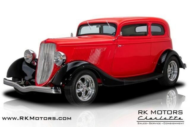 Ford DeLuxe Victoria 1933 image number 0