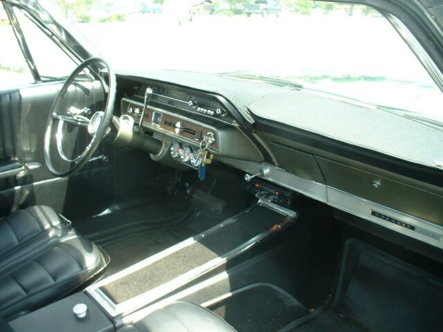 Ford Galaxie 1966 image number 16