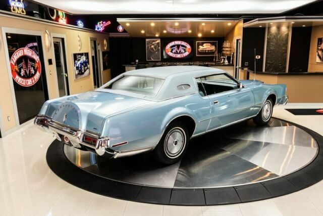 Lincoln Continental 1973 image number 11