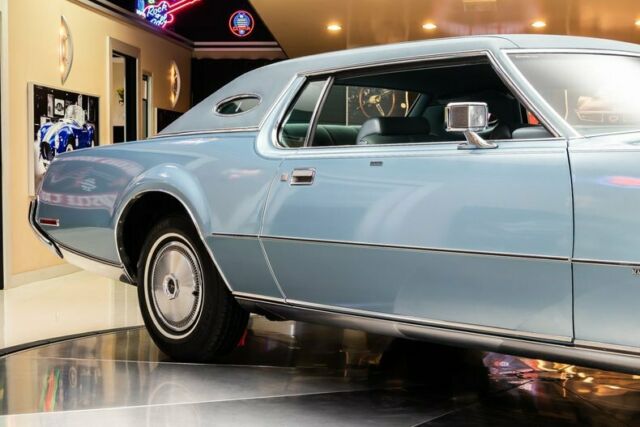 Lincoln Continental 1973 image number 19